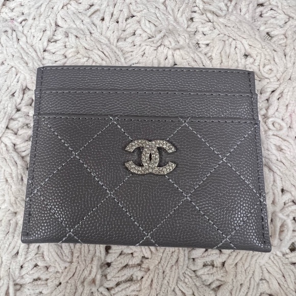Gray Quilted Card Holder - Picture 1 of 2